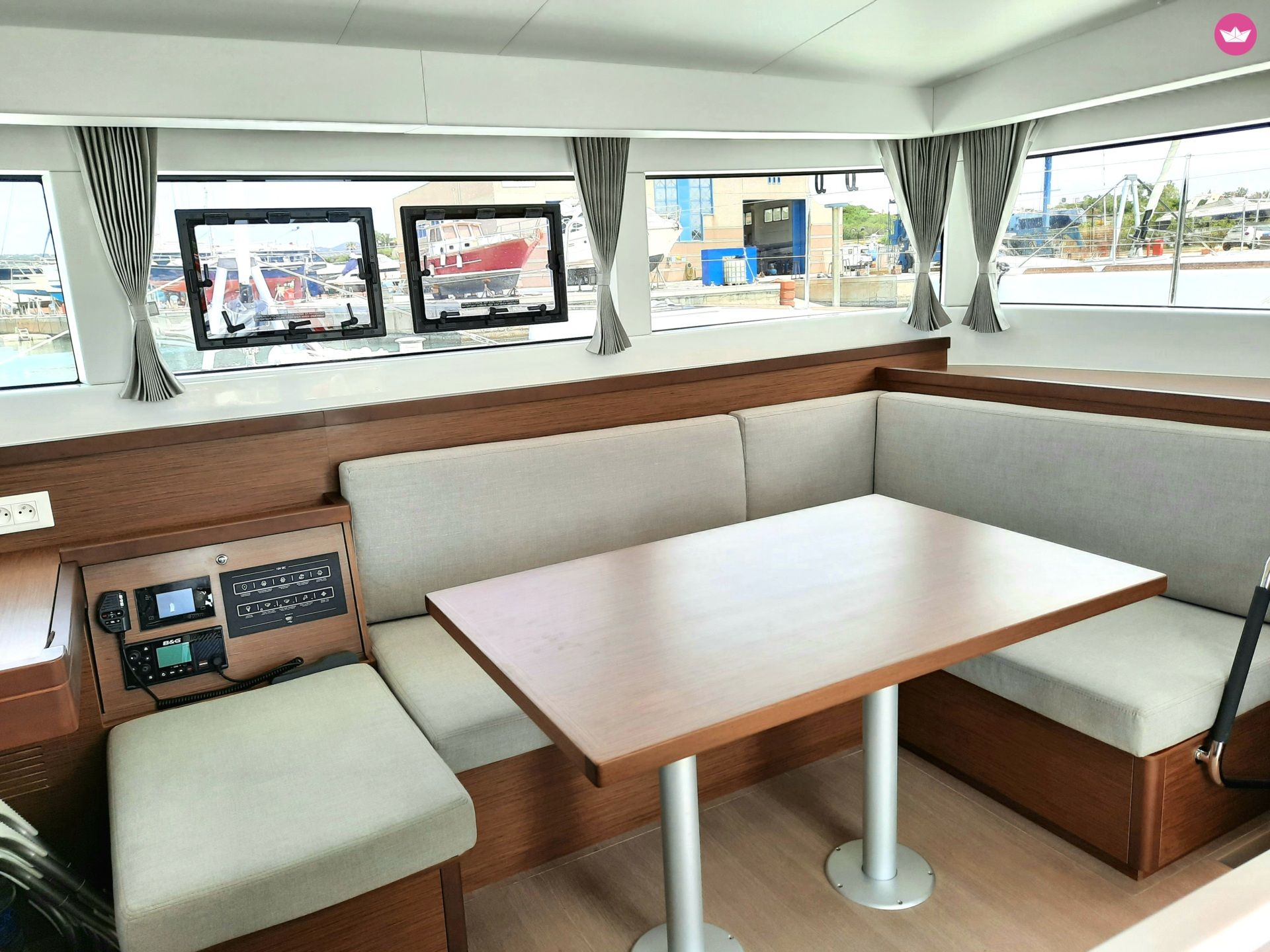 Rent Lagoon Lagoon 40