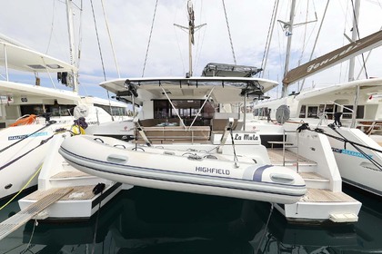Noleggio Catamarano Fountaine Pajot Fountaine Pajot Astrea 42 - 4 + 2 cab. Trogir