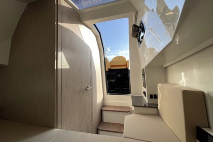 Gommone Cabinato Renier R10 Tourer