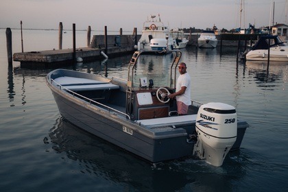 Miete Motorboot Conero Breeze 7.30 Cavallino-Treporti