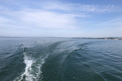 Motorboot mit Skipper ohne Aufpreis