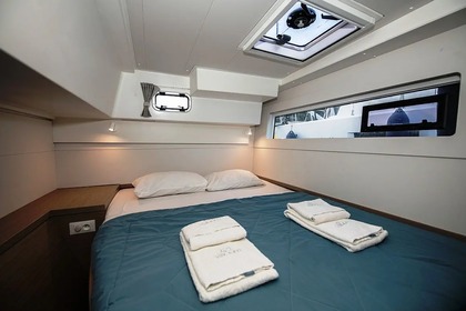 Location Catamaran  Lagoon 40  Neo Klima