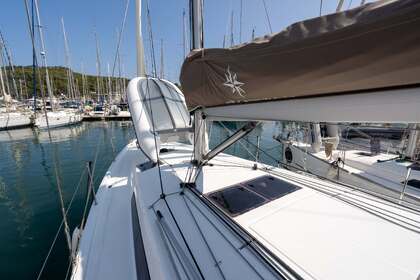 Location Voilier Jeanneau Sun Odyssey 410 - 3 cab. Saint-Mandrier-sur-Mer