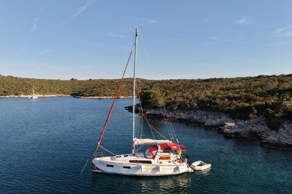 Hyra båt Segelbåt Bénéteau Oceanis 35 Split