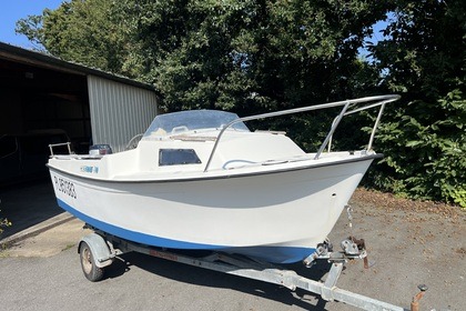 Location Bateau à moteur Beneteau Californie 440 Saint-Malo