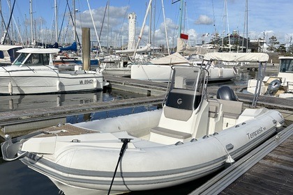 Charter RIB Capelli Tempest 700 Arzon