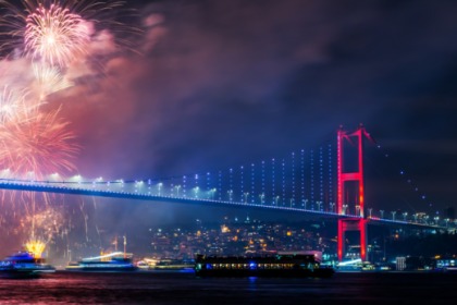 Luxurious 15mt Yacht on Bosporus