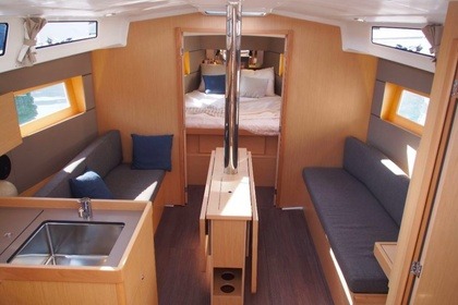 Beneteau Oceanis 38.1