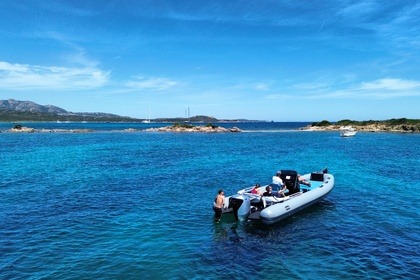 Hyra båt RIB-båt Bwa SN8 Porto Rotondo