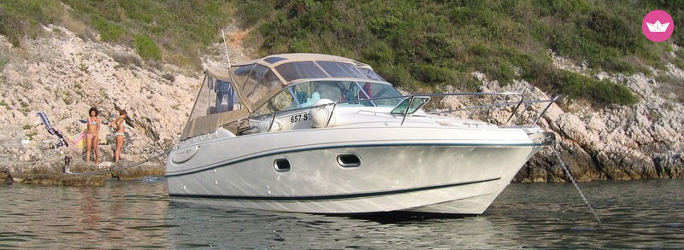 Location bateau à moteur à Antibes de particuliers et professionnels