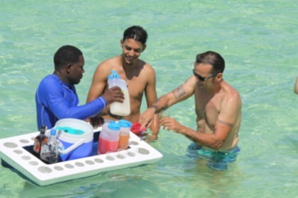 LUXURY EXPIRIENCE VIP SELECTION-Party Boat-Snorkeling-Slide