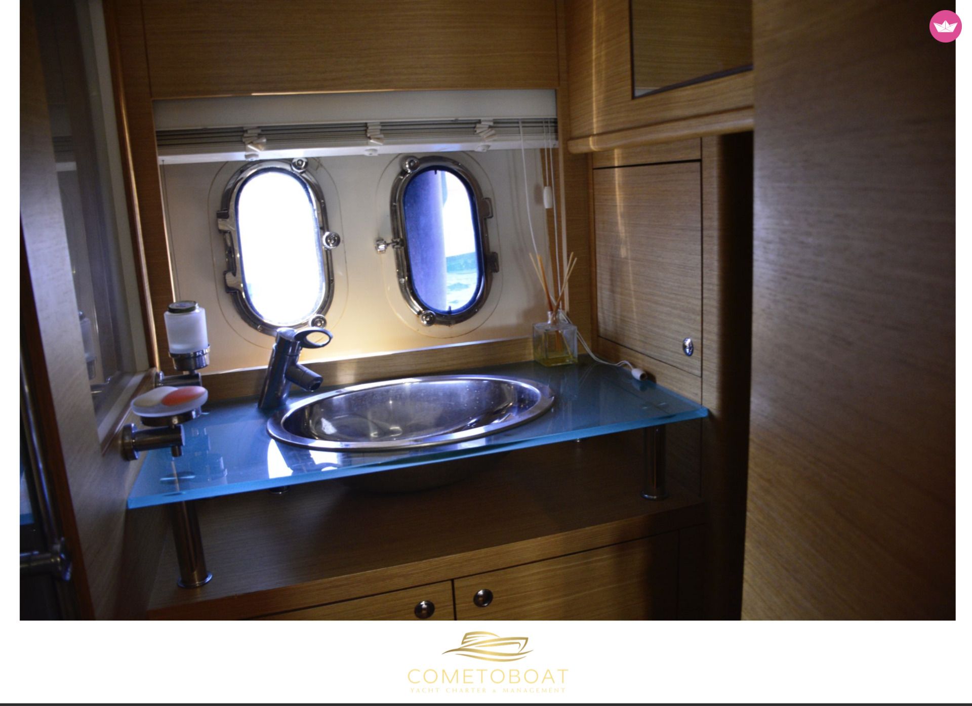 Bateau à moteur Numarine 55 FLY 1150cv 5