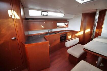 Beneteau Oceanis 45 (2016) "Bella"