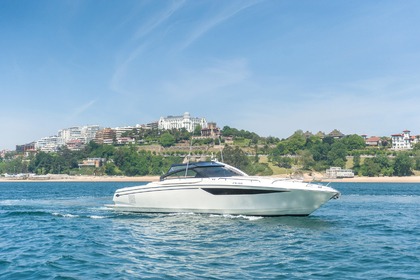 Alquiler de motora Bahía one 43