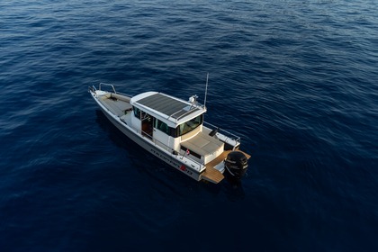 Charter Motorboat Axopar 28 Cabin Zadar