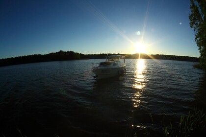 Spacerowy jacht motorowy, houseboat,  na Pętlę Żuławską, Zalew Wiślany i Jeziorak
