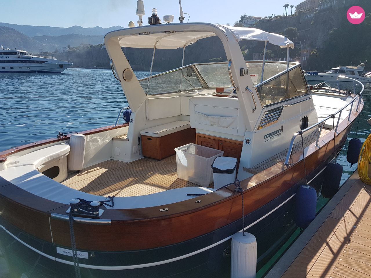 Bateau à moteur Apreamare 9 Semi-cabin 500cv 4