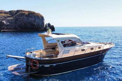 Hyra båt Motorbåt Apreamare Gozzo Sorrento