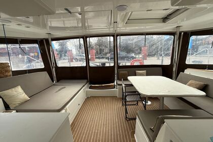 Catamarano Lagoon 450