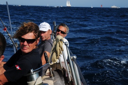 Cotre bermudien SANGERMANI , 17 mètres , 4 cabines doubles, palmarès en régates classiques