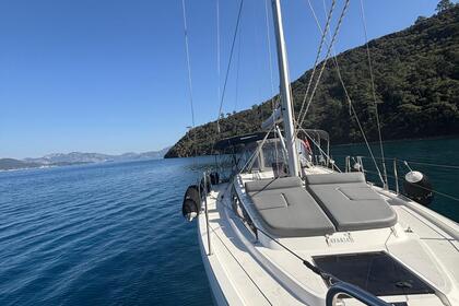 Charter Sailboat Bavaria c38 Marmaris