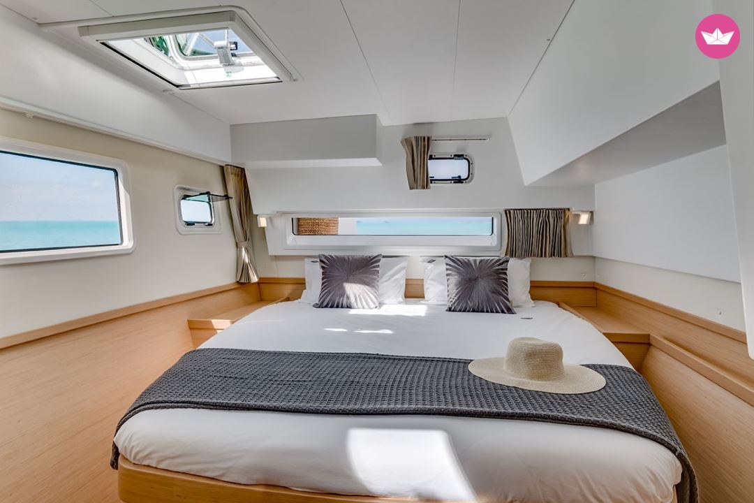 Catamaran Lagoon Lagoon 42 12.8m 4