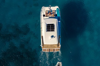 Set Sail in Luxury with Our 2023 Fountaine Pajot My4s Catamaran!