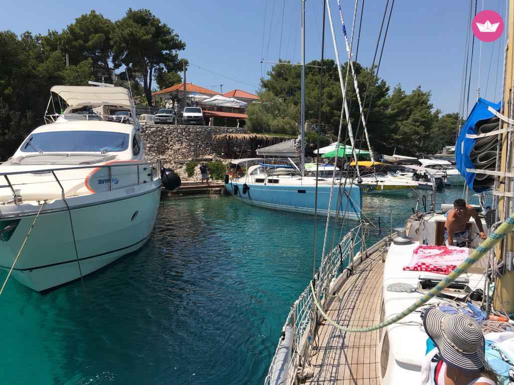 Sailboat Split Kutter for hire