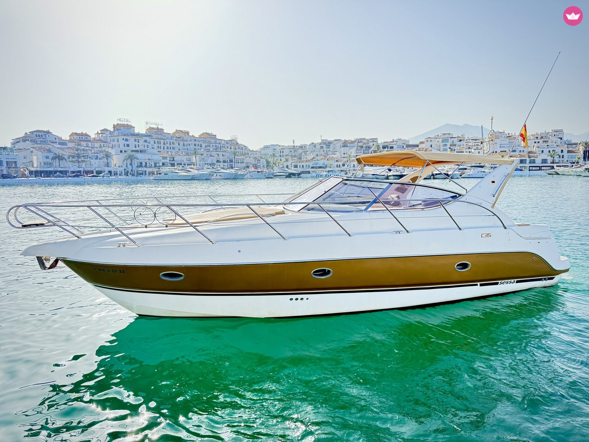 Yacht à moteur Sessa