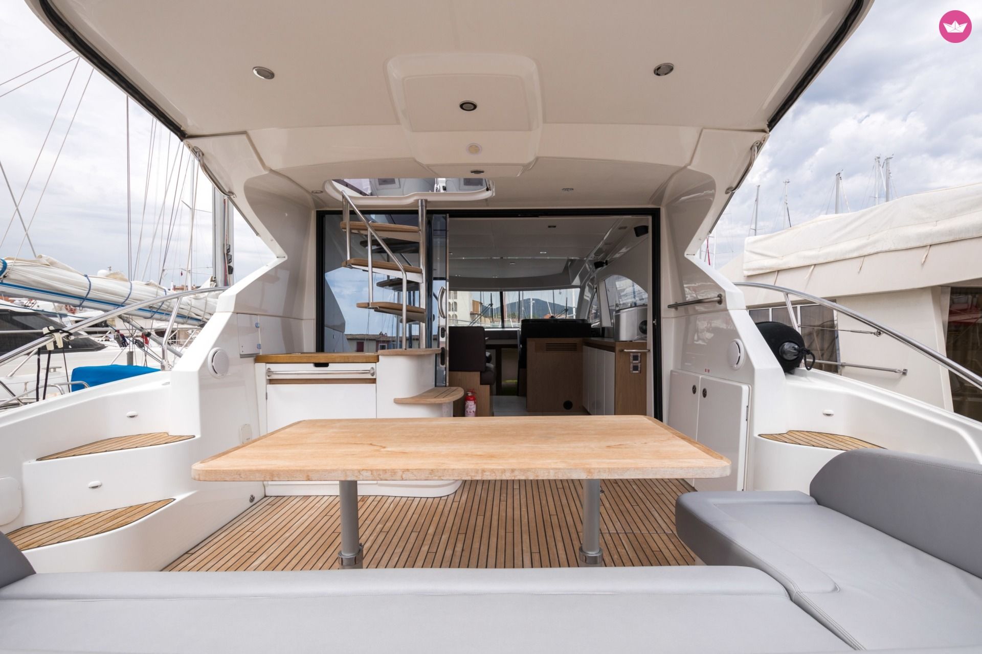 Motorboat Beneteau Gran Turismo Gt 49 Fly  