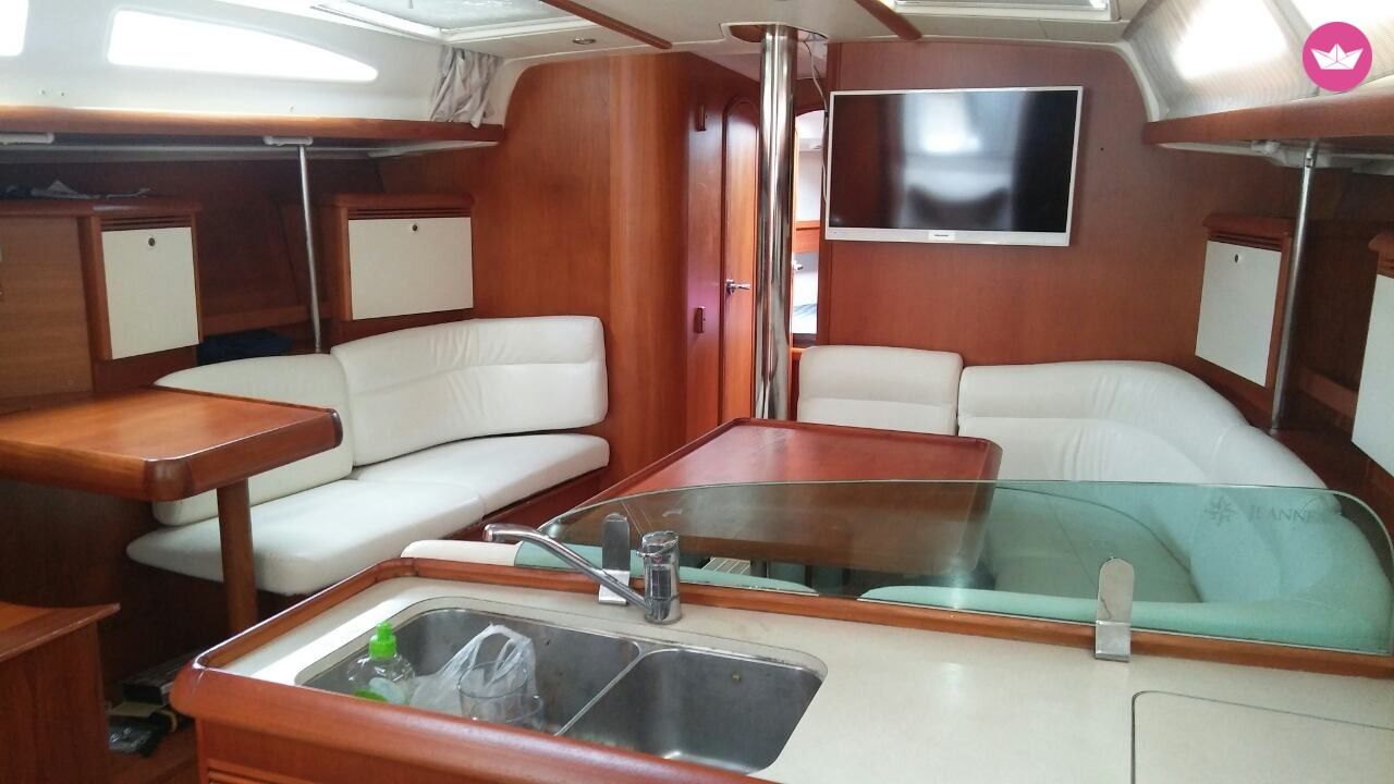 Rental sailboat in Herceg Novi  