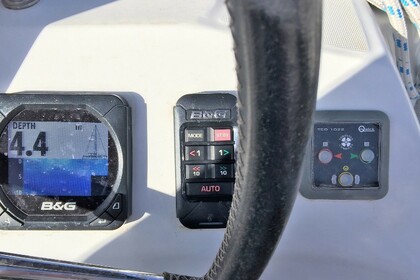 Whisper - Beneteau Oceanis 43