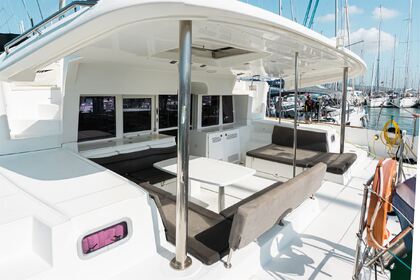 Location Catamaran Lagoon 45 Parikiá