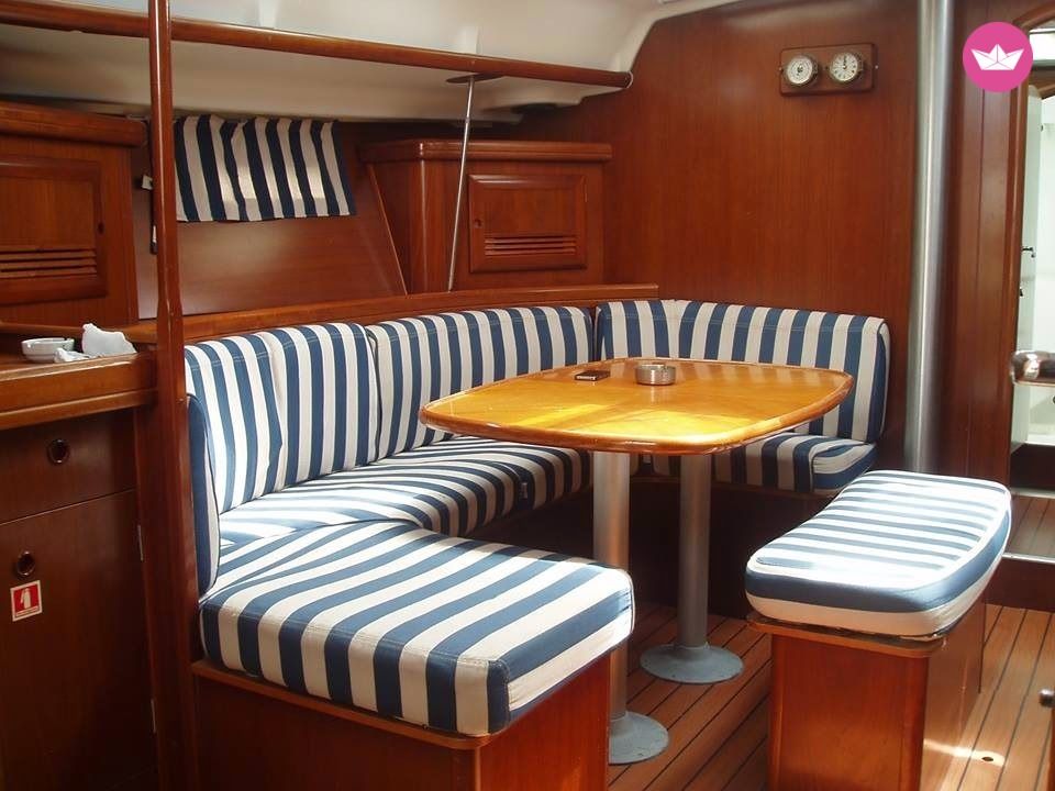 Beneteau Oceanis Clipper 393 in Athen zu vermieten