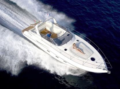 Location Yacht à moteur Fiart 38 S Genius Saint-Tropez