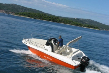 Miete Motorboot INSIDIAS MARINE HM 22 FLY Općina Nin