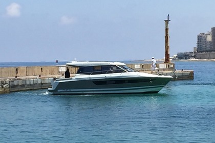 Charter Motorboat JEANNEAU NC11 Malta