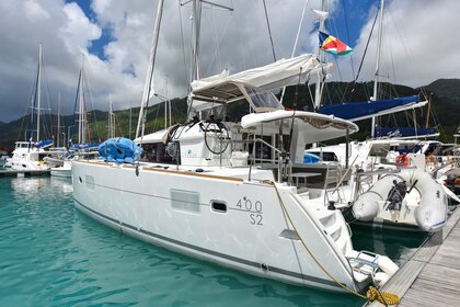 Rental Catamaran LAGOON 400 Eden Island, Seychelles