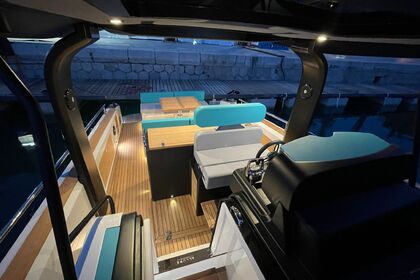 ¡Descubre la Italyure 38: Tu Experiencia de Lujo en el Mar te Espera!