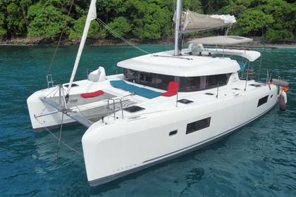 Rental Catamaran Lagoon Lagoon 42 Papagayo Peninsula