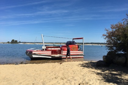 Location Bateau à moteur BEACHER R7 La Teste-de-Buch