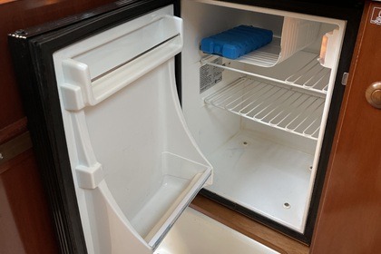 Magnifique yacht 9 personnes convivial en famille / amis