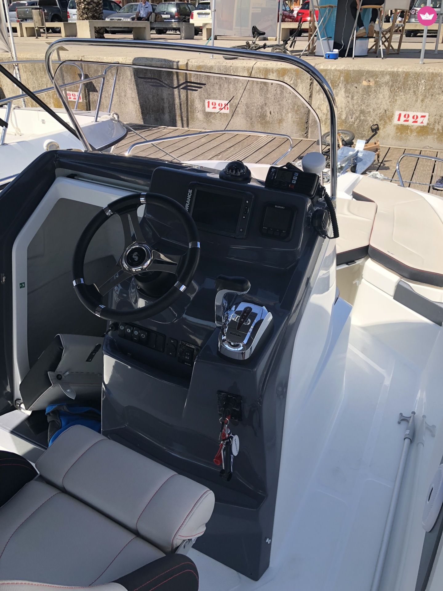 Beneteau Flyer 6.6 in Barcelona for hire