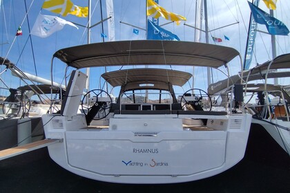 Noleggio Barca a vela Dufour Dufour 530 Exclusive owner's version Portisco