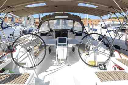 Miete Segelboot Jeanneau Sun Odyssey 419 Santa Cruz de Tenerife