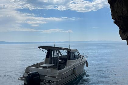 Jeaneau Merry Fisher 755