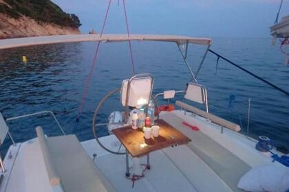 Alquiler Velero Viko S30 Sitges