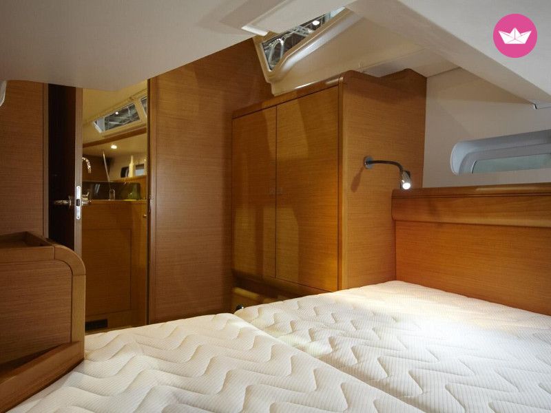 Jeanneau Sun Odyssey 449 in Athens  