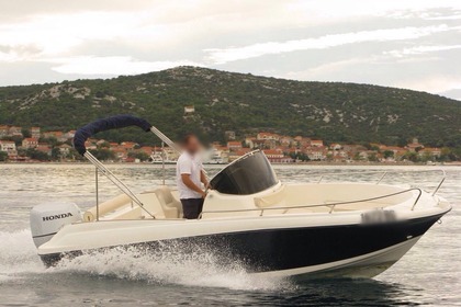 Rental Motorboat Insidias Marine HM 22 Open Split
