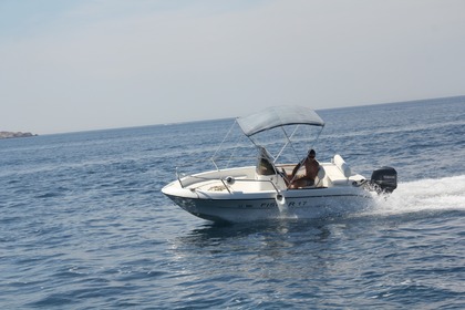 * Fisher 17 * with skipper ~ FUEL INCLUDED~ * Open bar *